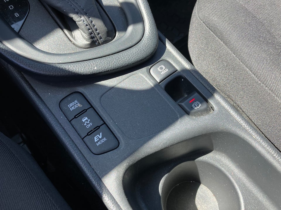 Toyota Yaris 1,5 Hybrid H1 e-CVT 5d