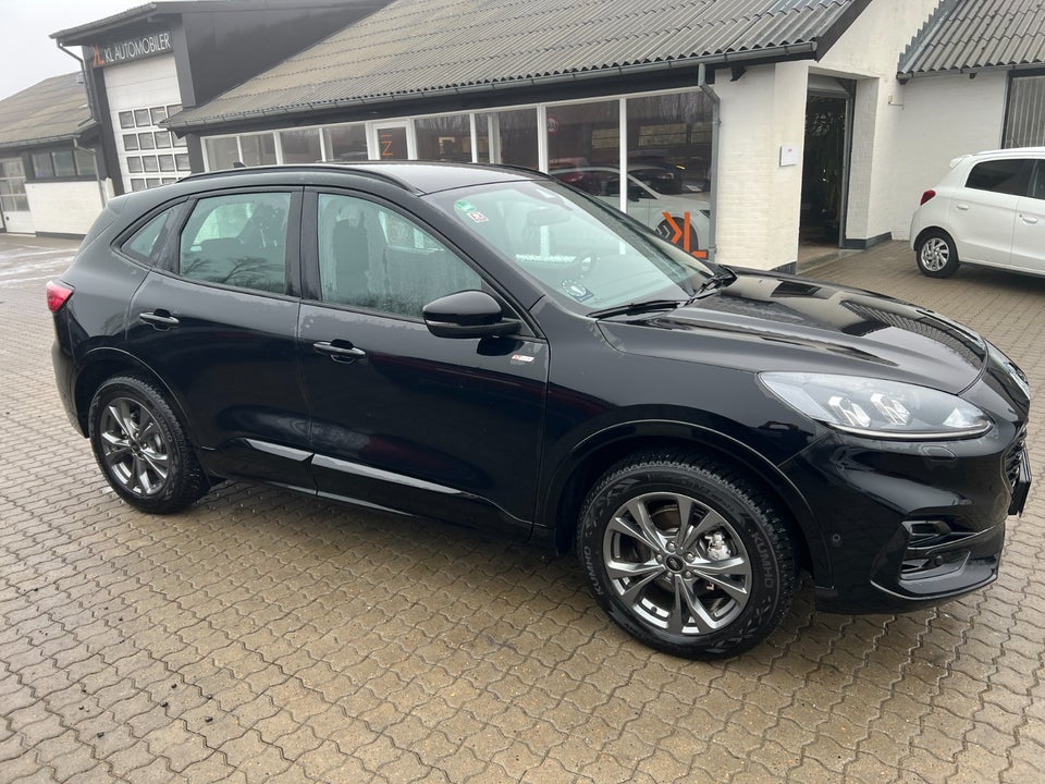 Ford Kuga 2,5 PHEV ST-Line CVT 5d