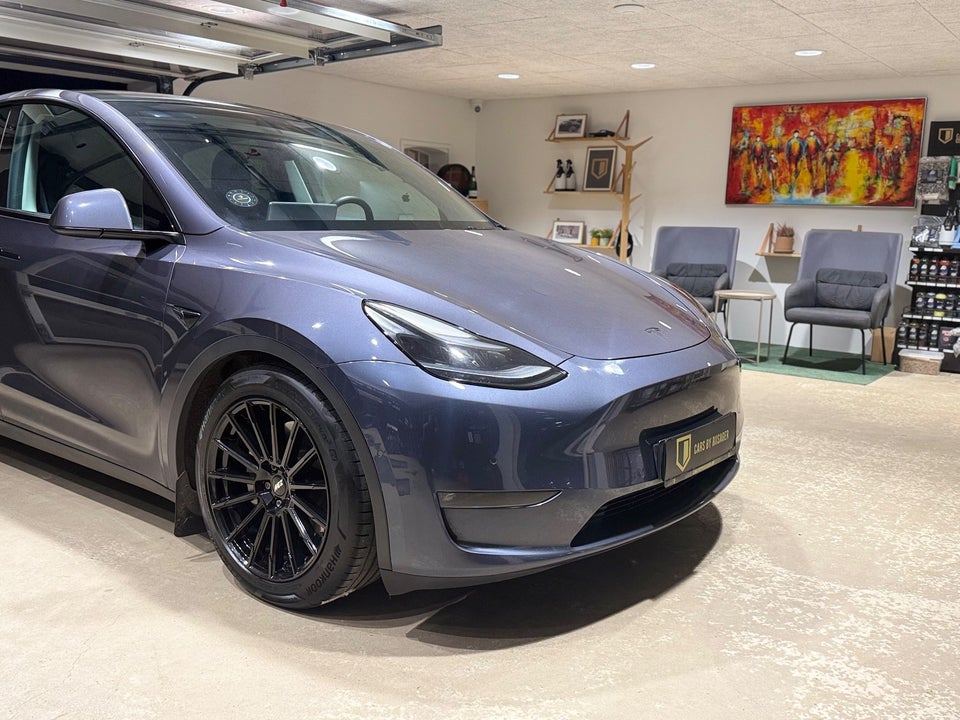 Tesla Model Y Long Range AWD 5d