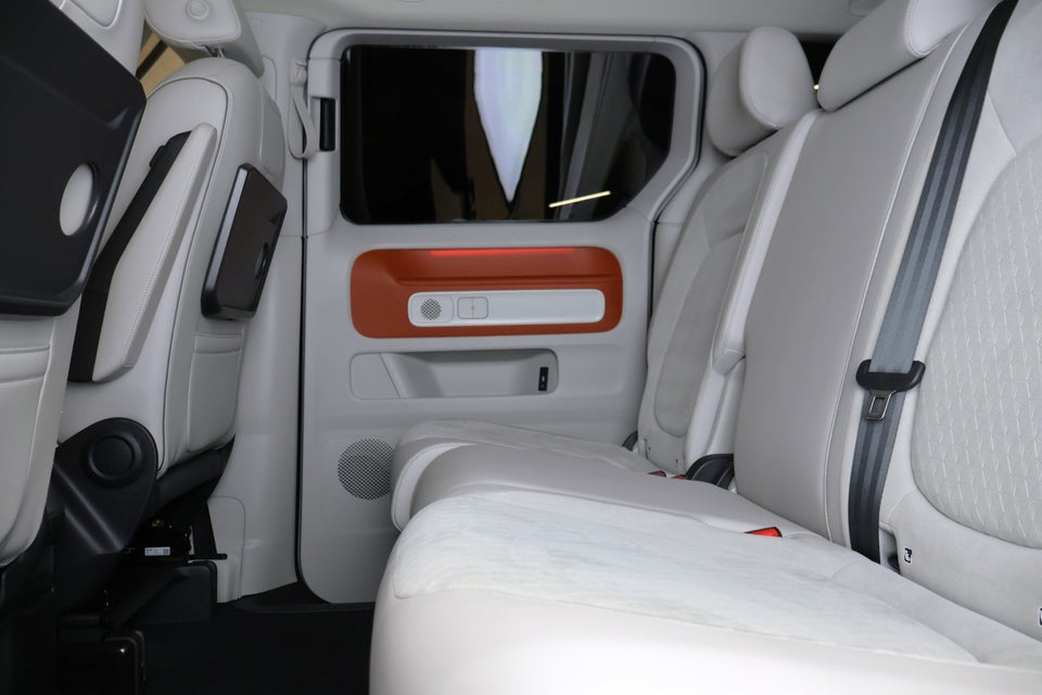 VW ID.Buzz 77 Pro SWB 5d