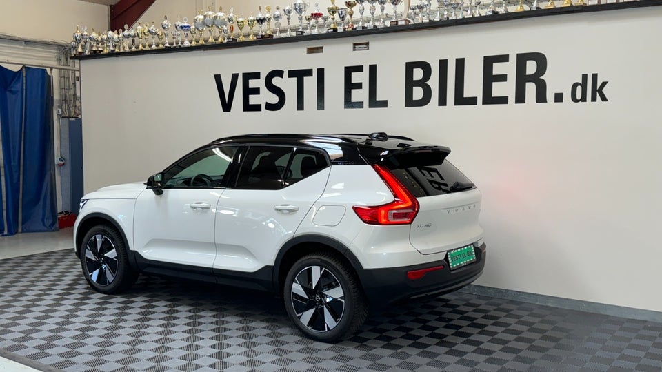 Volvo XC40 ReCharge Extended Range Plus 5d