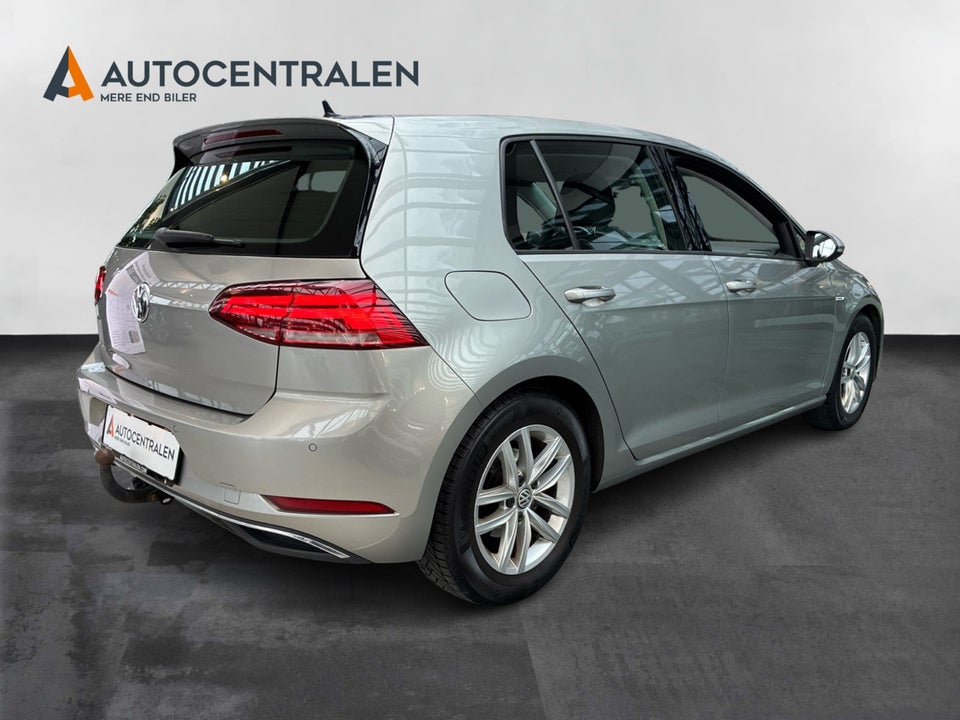 VW Golf VII 1,5 TSi 130 Comfortline DSG 5d