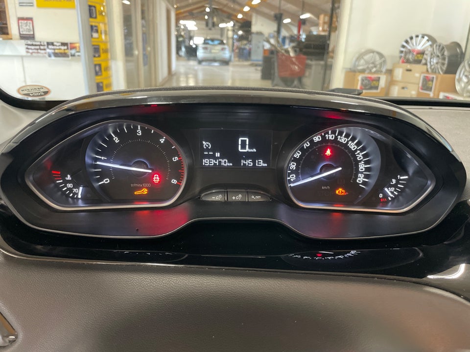 Peugeot 208 1,6 BlueHDi 100 Active 5d