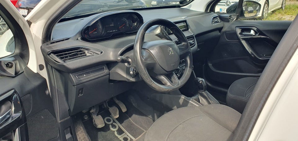 Peugeot 208 1,0 VTi Access 5d