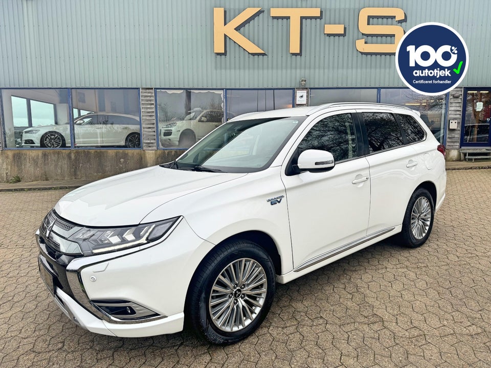 Mitsubishi Outlander 2,4 PHEV Intense CVT 4WD 5d