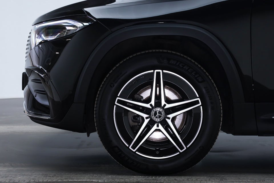 Mercedes EQB250+ AMG Advance 5d