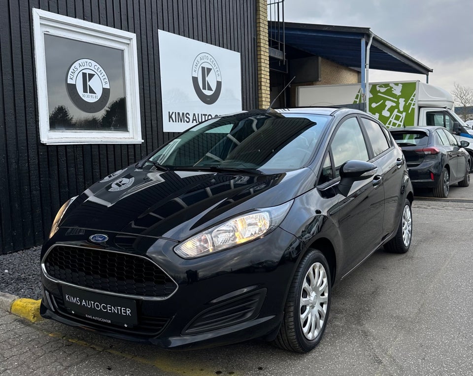 Ford Fiesta 1,0 65 Titanium 5d