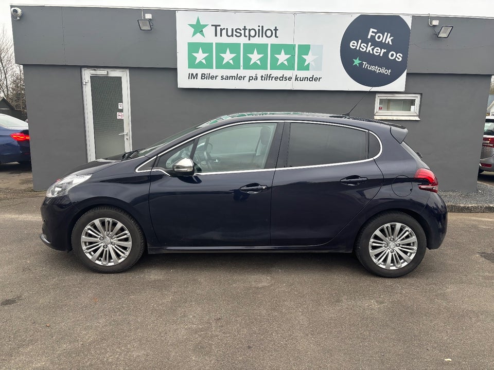 Peugeot 208 1,6 BlueHDi 100 Desire Sky 5d