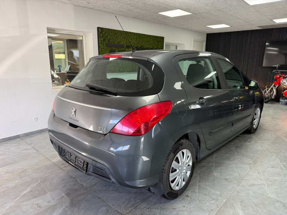 Peugeot 308 1,6 e-HDi 112 Access 5d