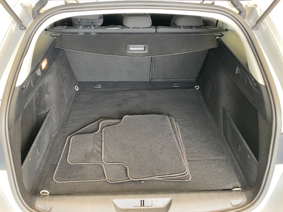 Peugeot 308 1,2 e-THP 110 Chili SW 5d