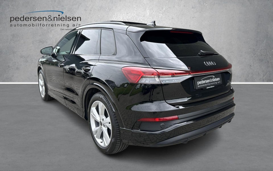 Audi Q4 e-tron 45 S-line quattro 5d