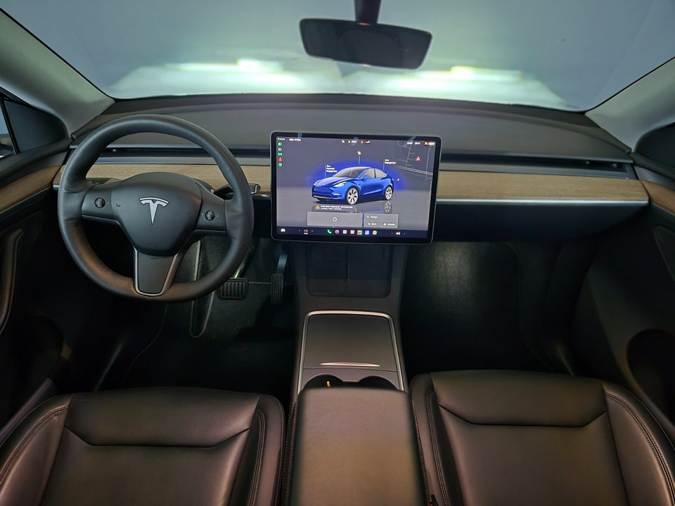 Tesla Model Y Long Range AWD 5d