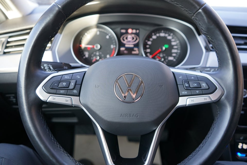 VW Passat 2,0 TDi 150 Business Variant DSG Van 5d