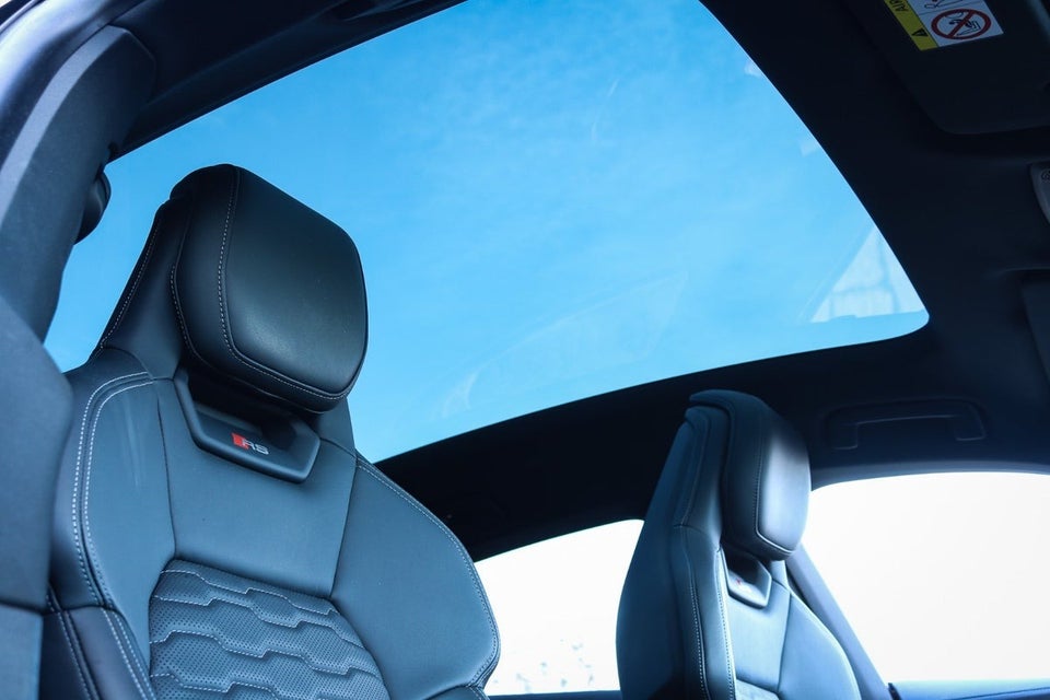 Audi RS e-tron GT quattro 4d