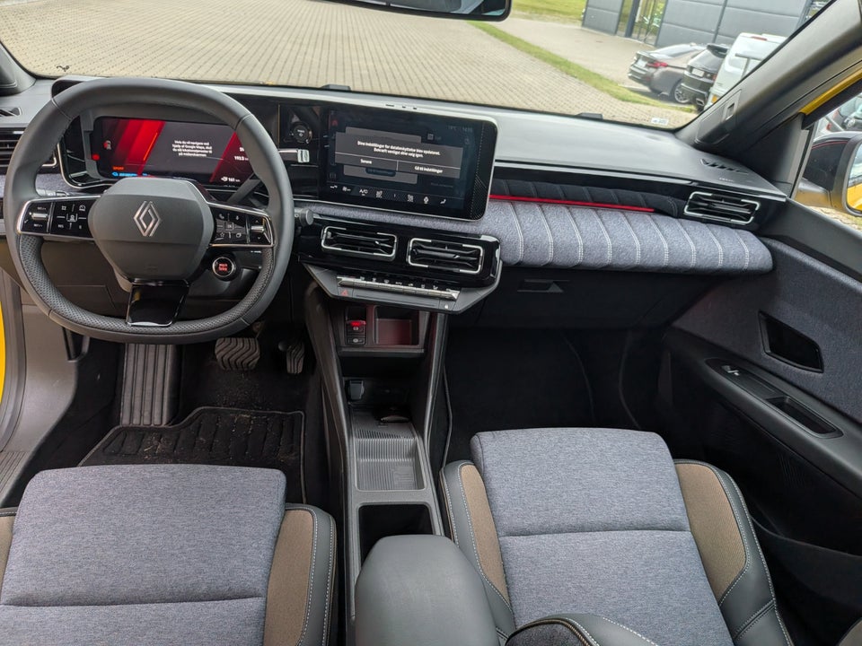 Renault 5 E-Tech 40 Techno 5d