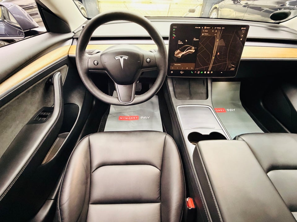 Tesla Model 3 Long Range AWD 4d
