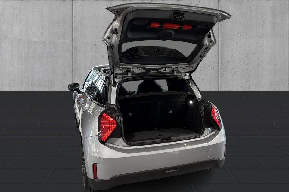 MINI Cooper E Favoured Trim M 3d