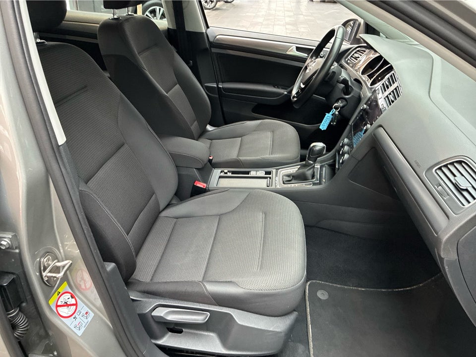 VW Golf VII 1,5 TSi 130 Comfortline DSG 5d