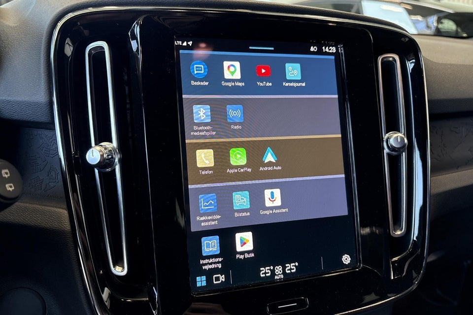 Volvo XC40 P6 ReCharge Core 5d