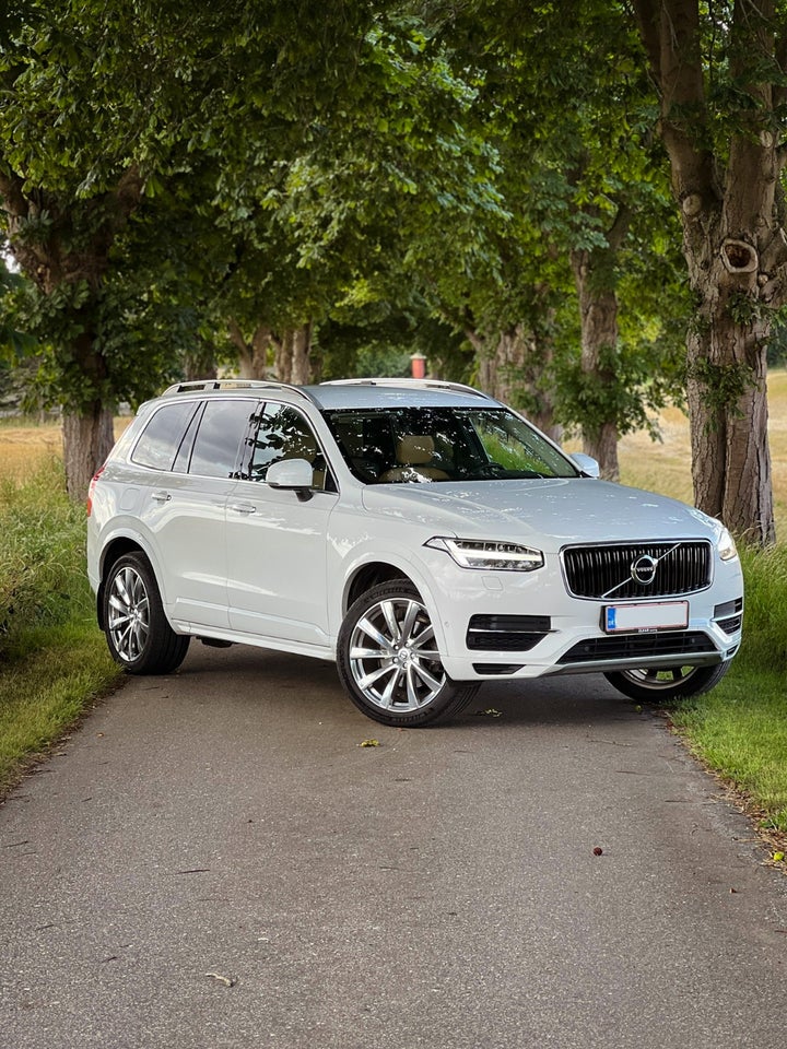 Volvo XC90 2,0 D5 225 Momentum aut. AWD 7prs 5d