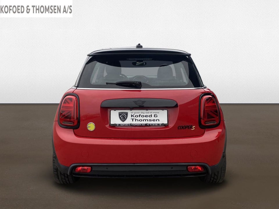 MINI Cooper SE Essential 3d