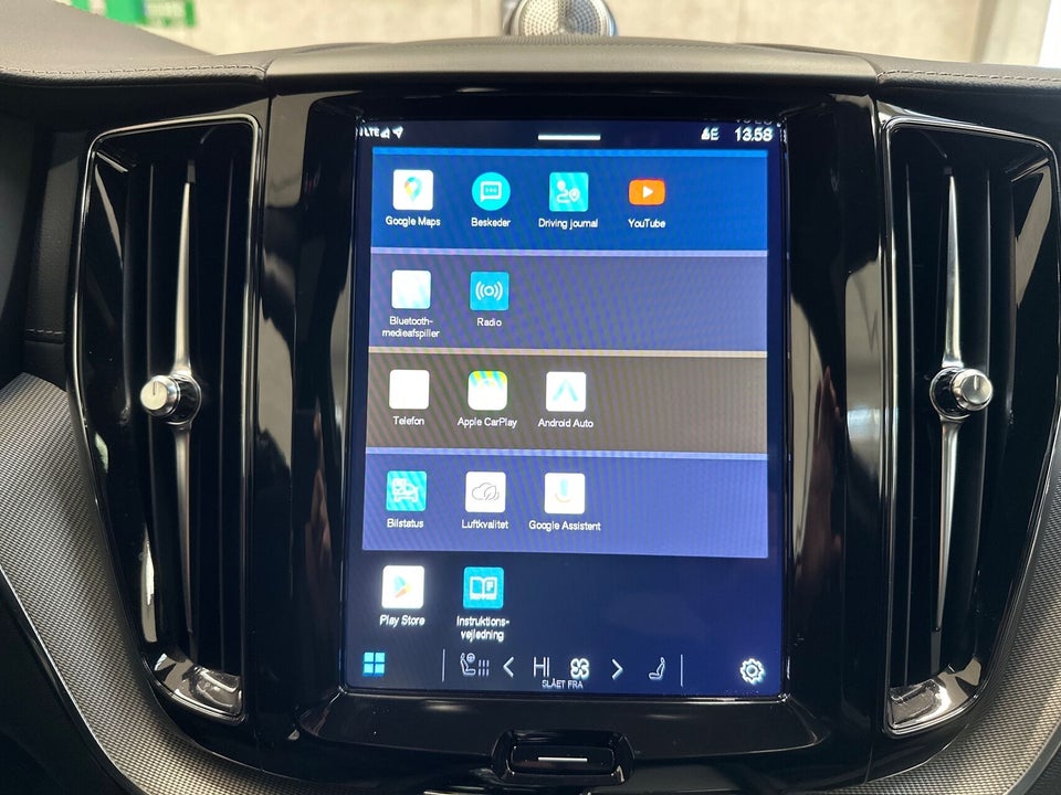 Volvo XC60 2,0 T8 ReCharge Black Edition aut. AWD 5d