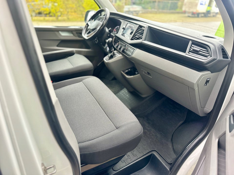 VW Transporter 2,0 TDi 150 Kassevogn DSG lang
