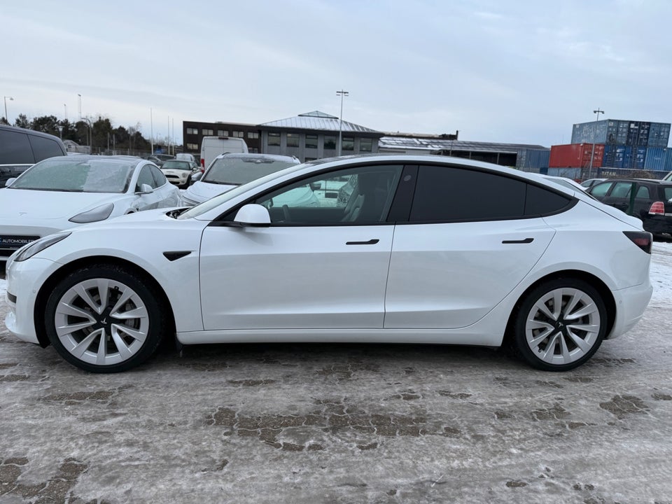 Tesla Model 3 Standard Range+ RWD 4d