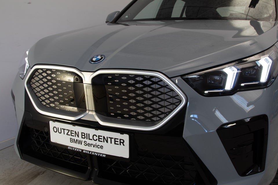 BMW iX2 eDrive20 Fully Charged 5d