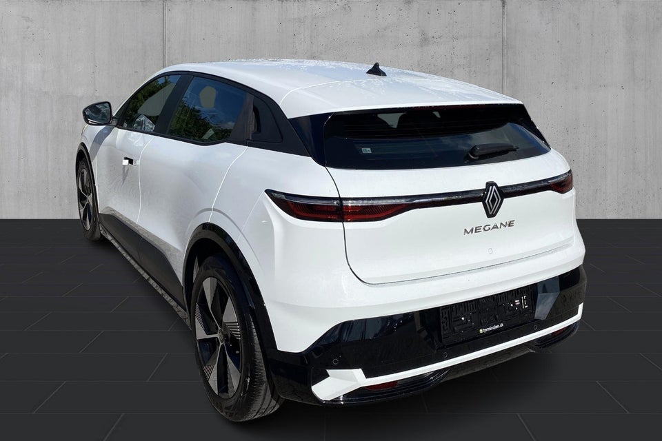 Renault Megane E-Tech 40 Equilibre 5d