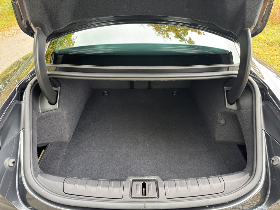 Porsche Taycan Performance+ 4d