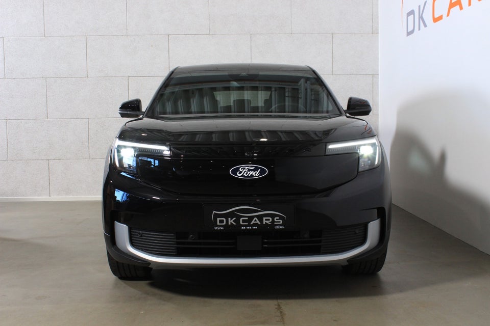 Ford Explorer 82 Premium Extended Range 5d