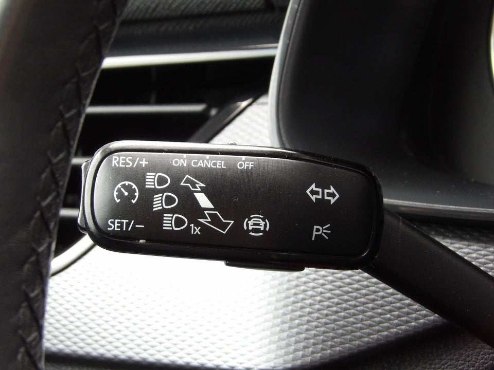 Skoda Scala 1,0 TSi 115 Ambition 5d