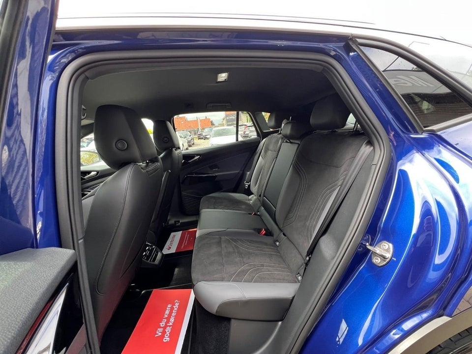 VW ID.4 77 Pro 4Motion 5d