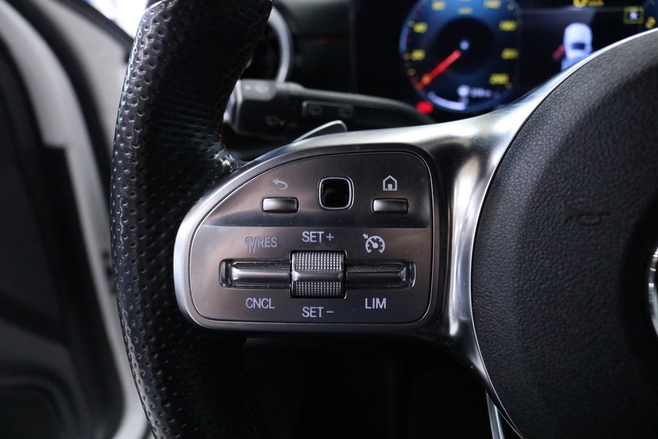 Mercedes A200 1,3 AMG Line aut. 5d