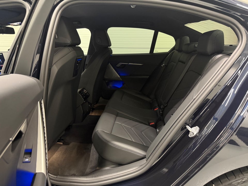 BMW i5 eDrive40 M-Sport 4d