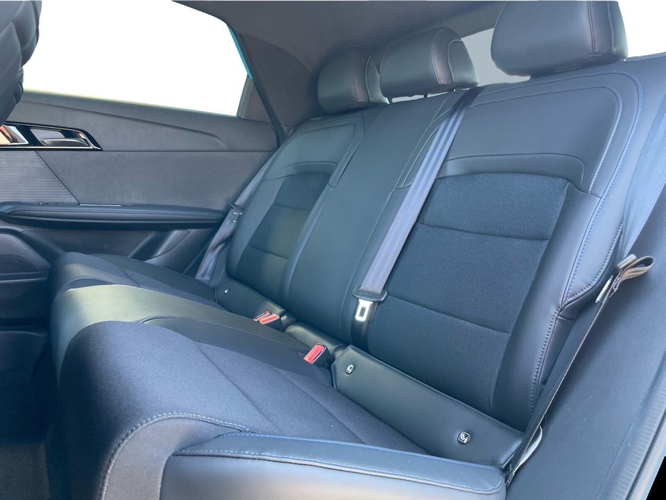 MG MG4 64 Luxury 5d