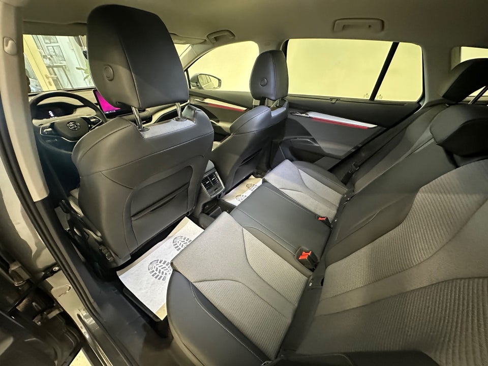 Skoda Enyaq 85 iV Drive 5d