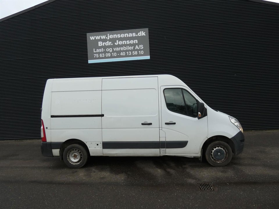 Renault Master III T33 2,3 dCi 135 L2H2 Kassevogn