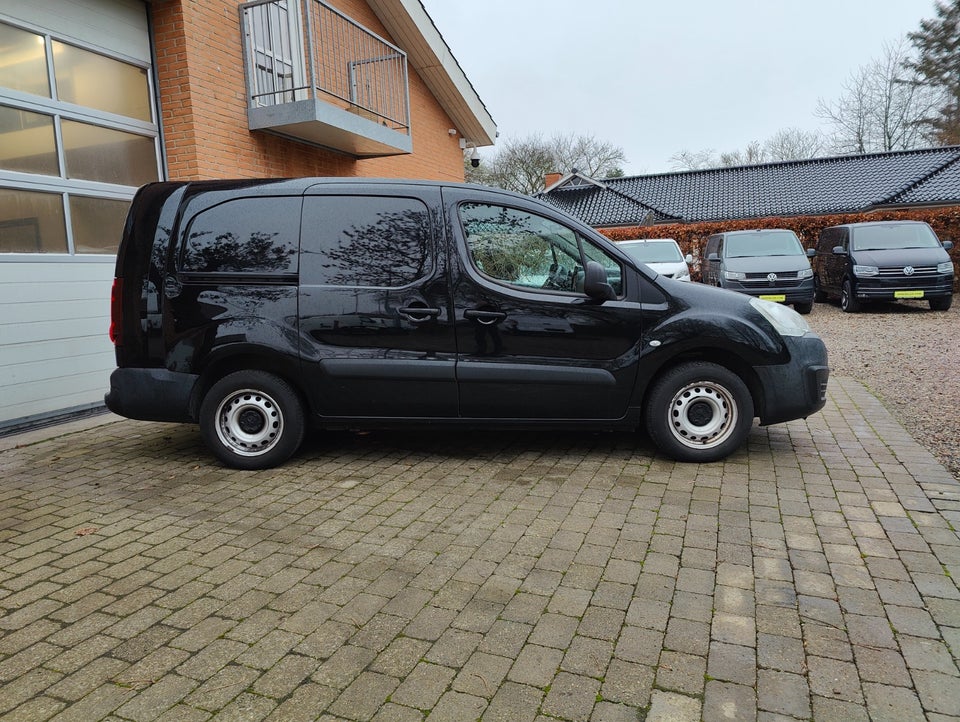 Peugeot Partner 1,6 BlueHDi 100 L2 Flex Van 5d