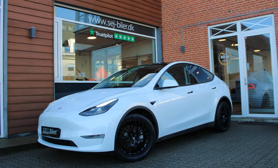 Tesla Model Y Long Range AWD 5d
