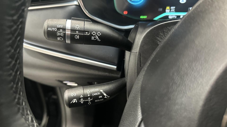 MG Marvel R Performance 5d