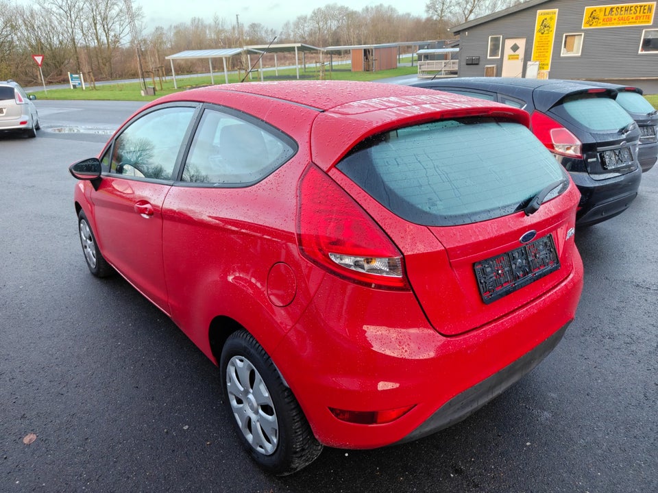 Ford Fiesta 1,25 60 Ambiente 3d