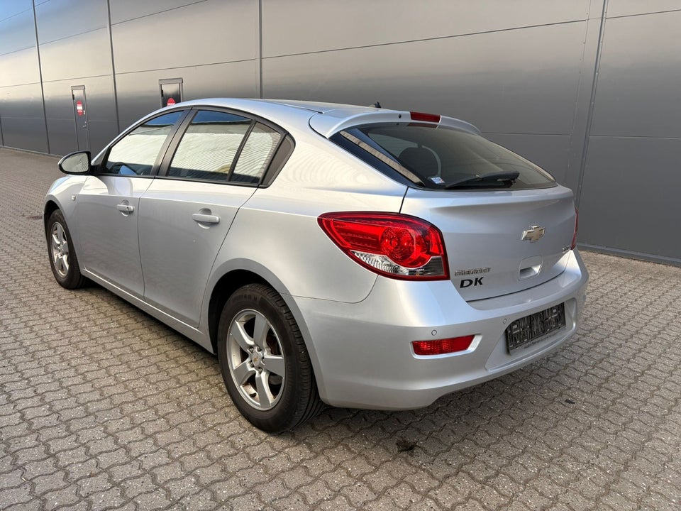Chevrolet Cruze 1,8 LT 5d