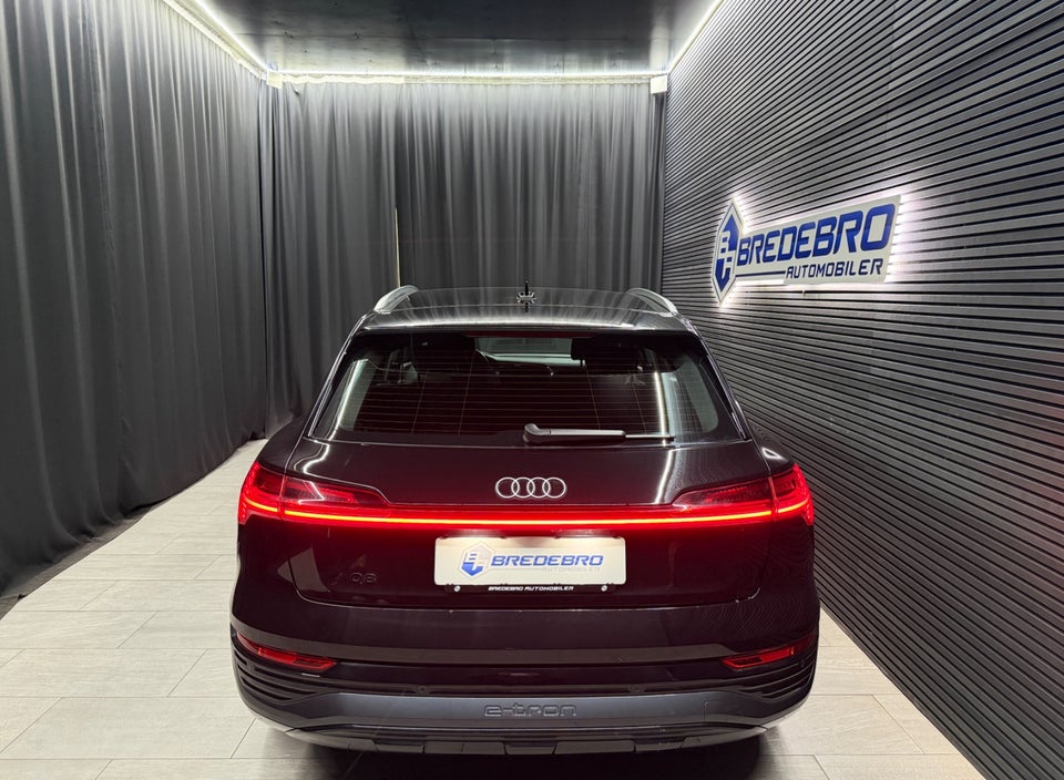 Audi Q8 e-tron 55 Advanced quattro 5d