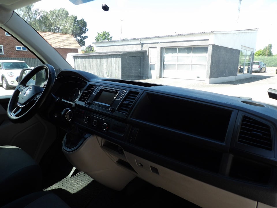 VW Transporter 2,0 TDi 150 Kassevogn DSG lang