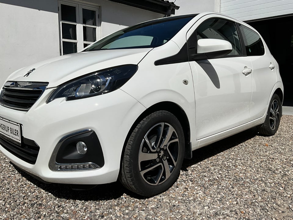 Peugeot 108 1,0 e-VTi 72 Selection Tech 5d