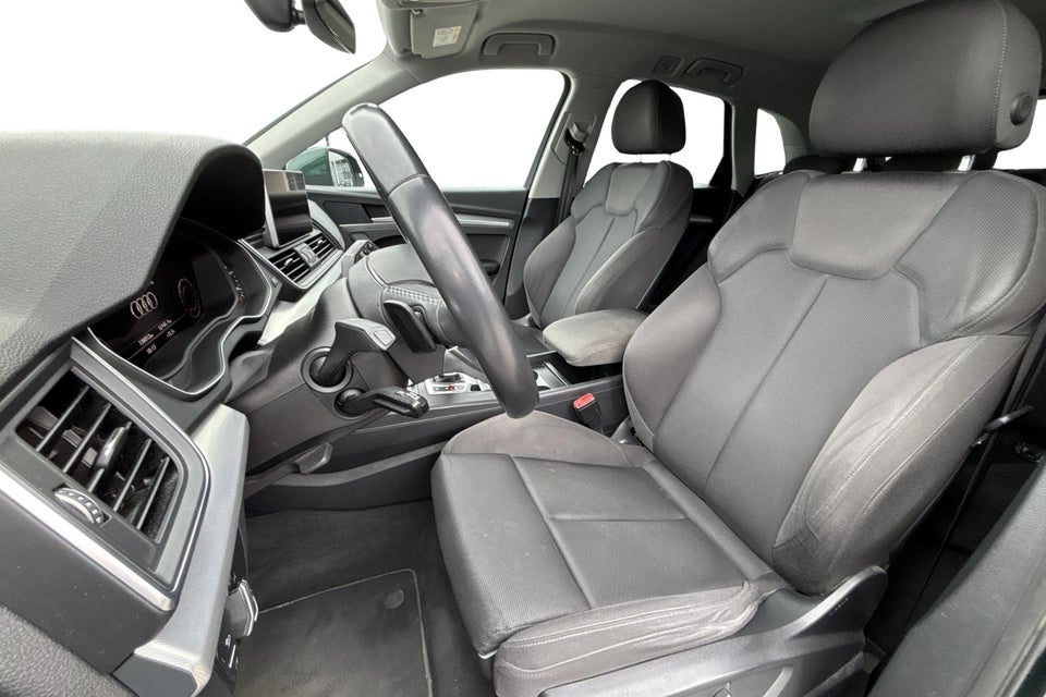 Audi Q5 40 TDi Sport quattro S-tr. 5d
