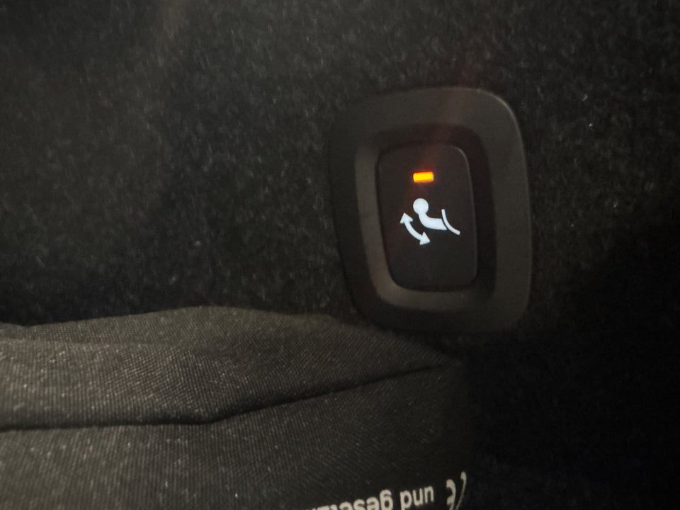 Volvo XC40 ReCharge Extended Range Plus 5d