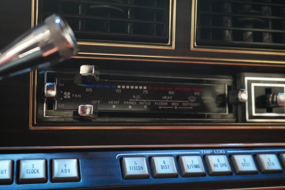 Ford Lincoln Continental 5,0 Mark VI Signature Series aut. 4d